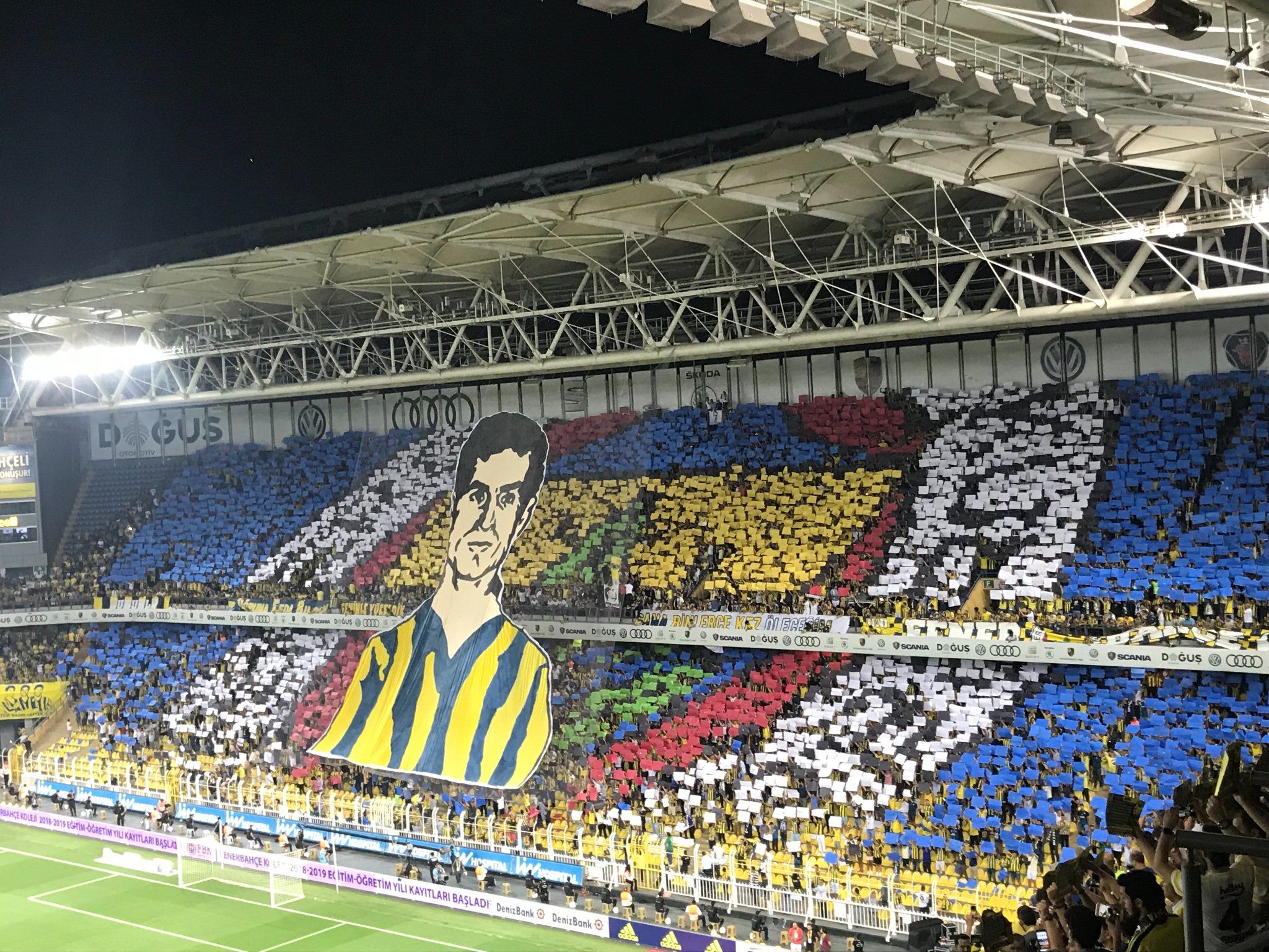 Fenerbahçe Lefter koreografi