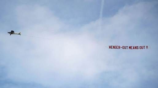 Wenger-Out-Banner Arsenal 13052017