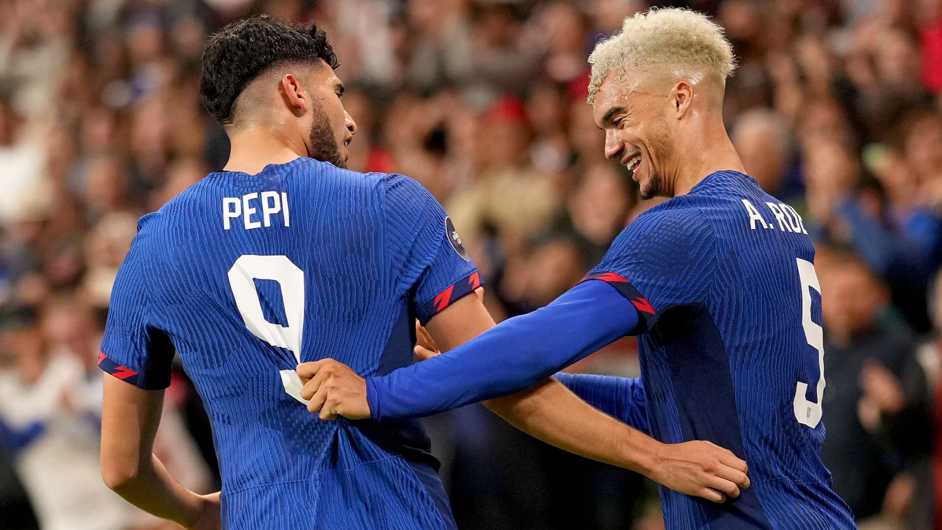 Ricardo Pepi Antonee Robinson USMNT 2023