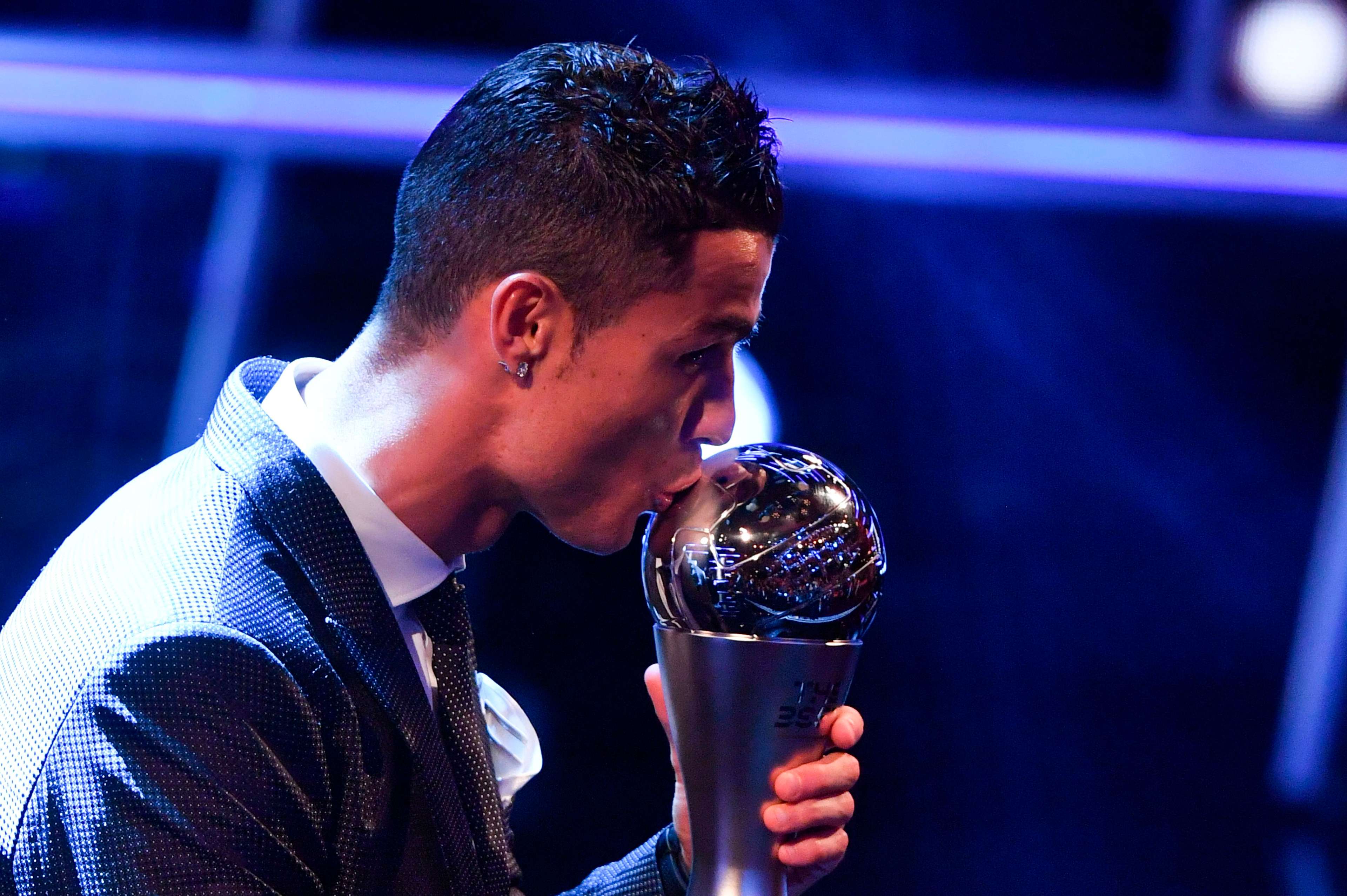 Ronaldo win FIFA Player of the year 2017