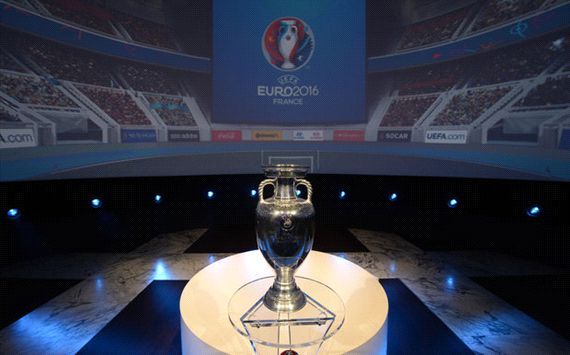 European Championship trophy Euro 2016 trophy Henri Delaunay