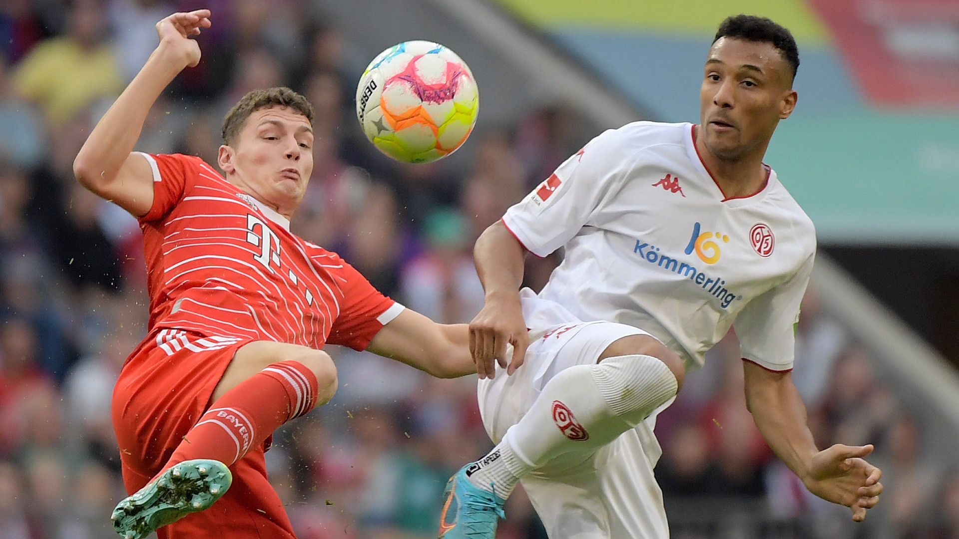 GERMANY ONLY: BENJAMIN PAVARD BAYERN MÜNCHEN BUNDESLIGA 29102022