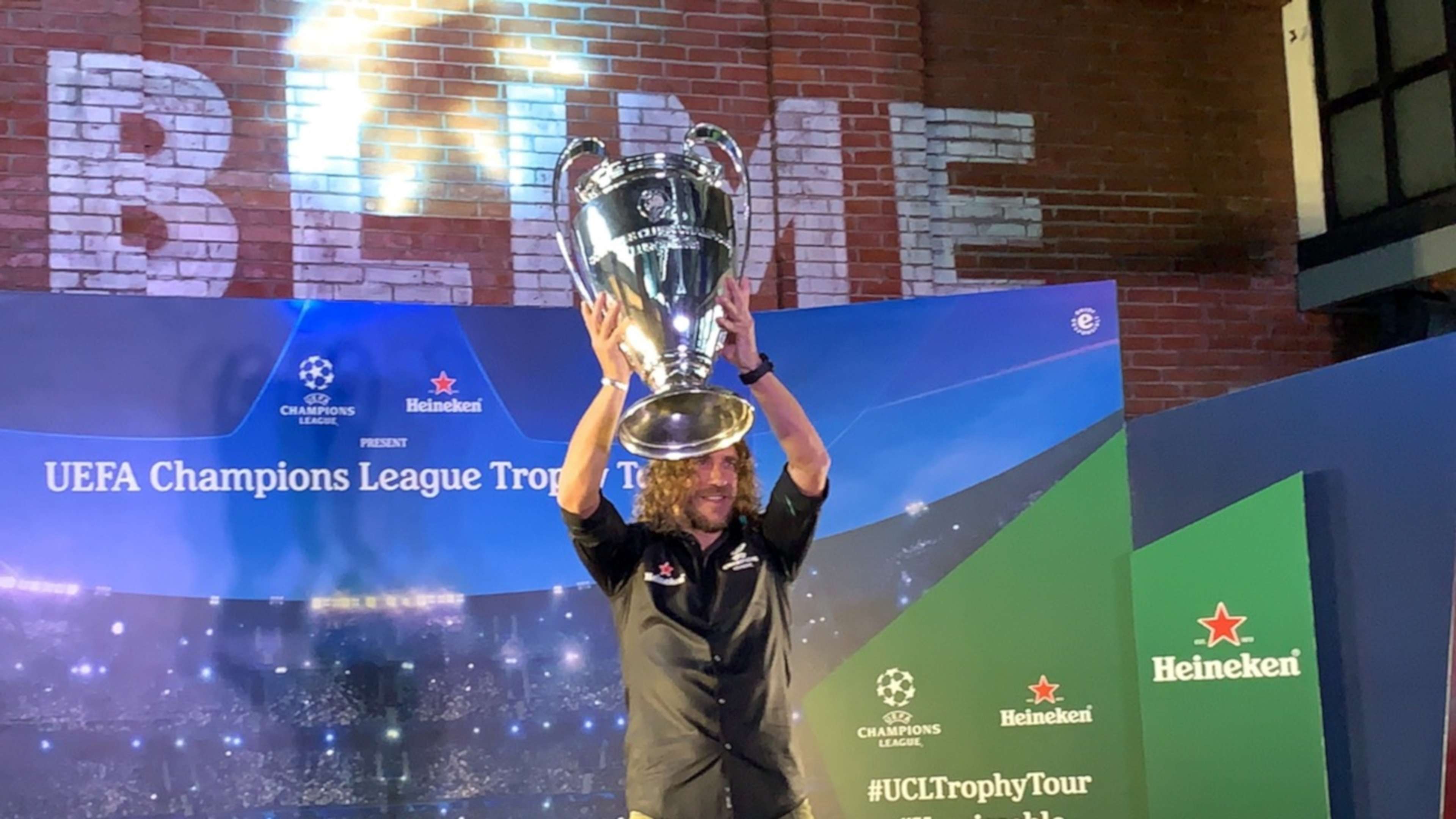 Carles Puyol - UEFA Champions League Trophy Tour