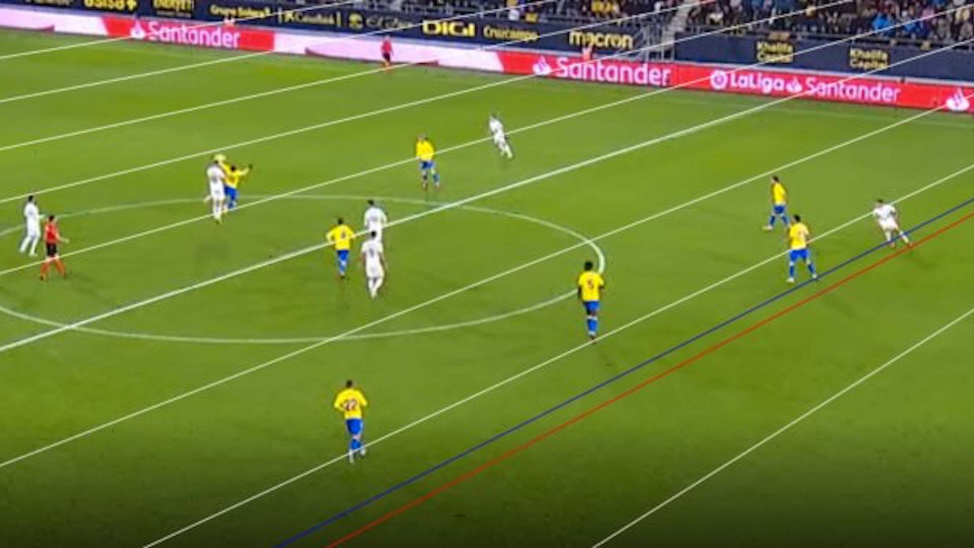 Polémica Cádiz Elche fuera de juego
