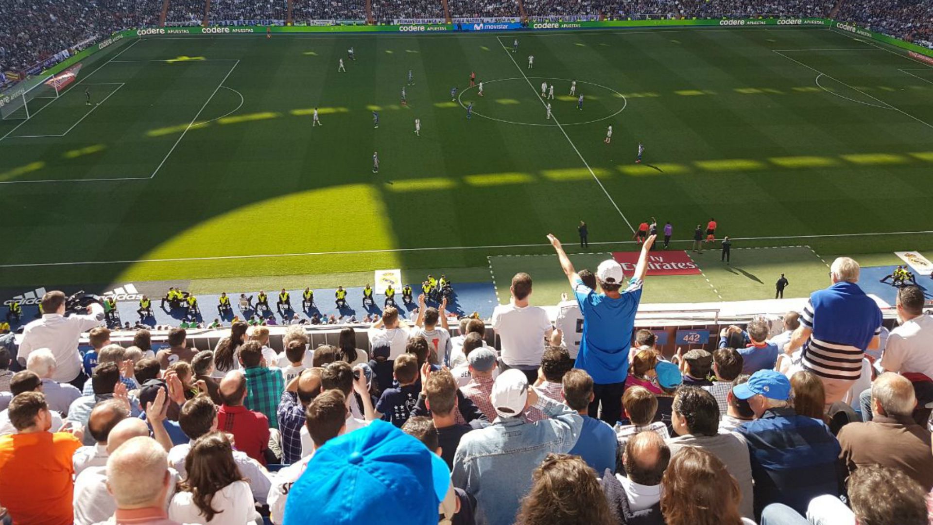 aficionado real madrid benzema cambio bernabeu