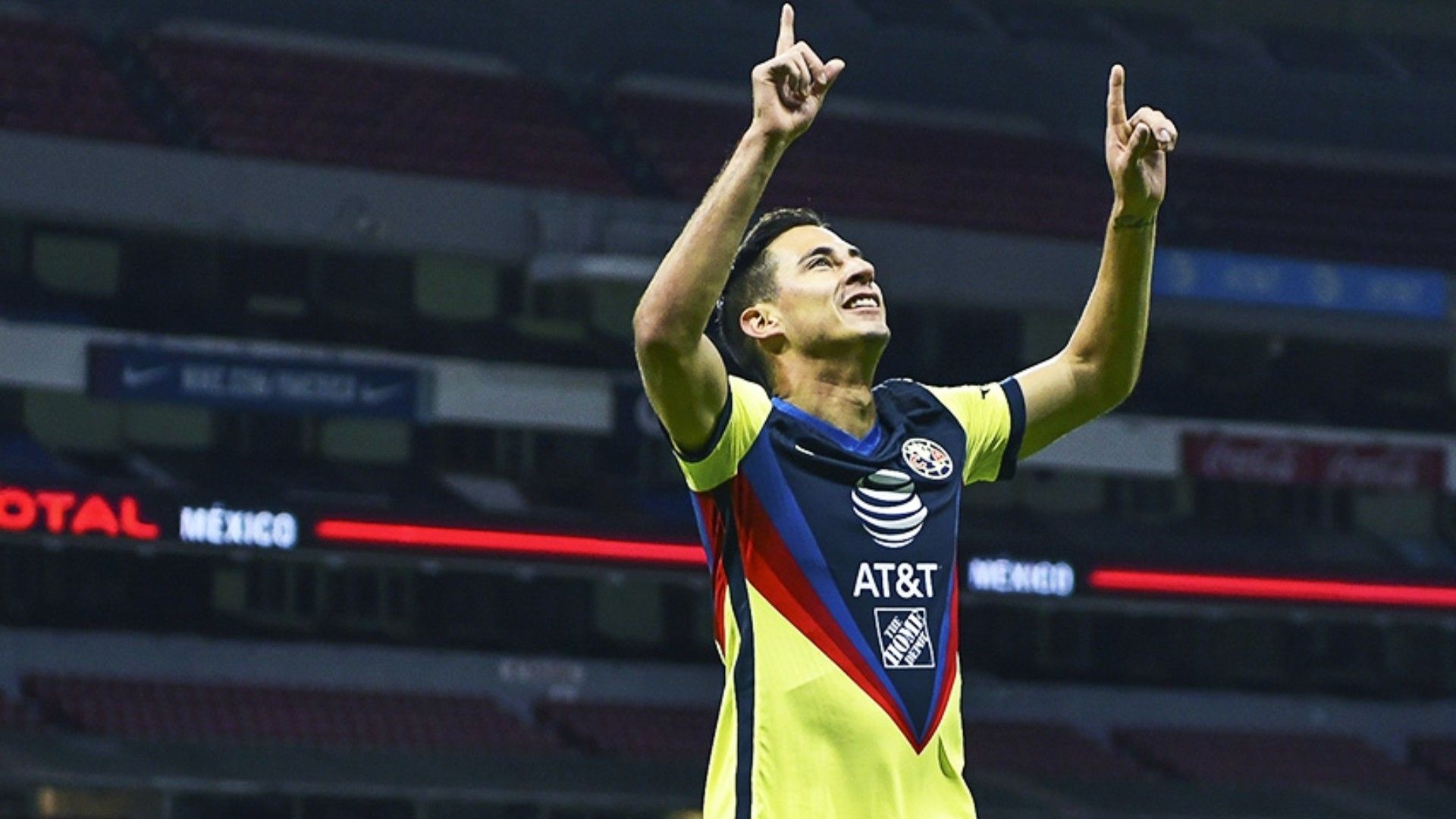 Mauro Lainez América