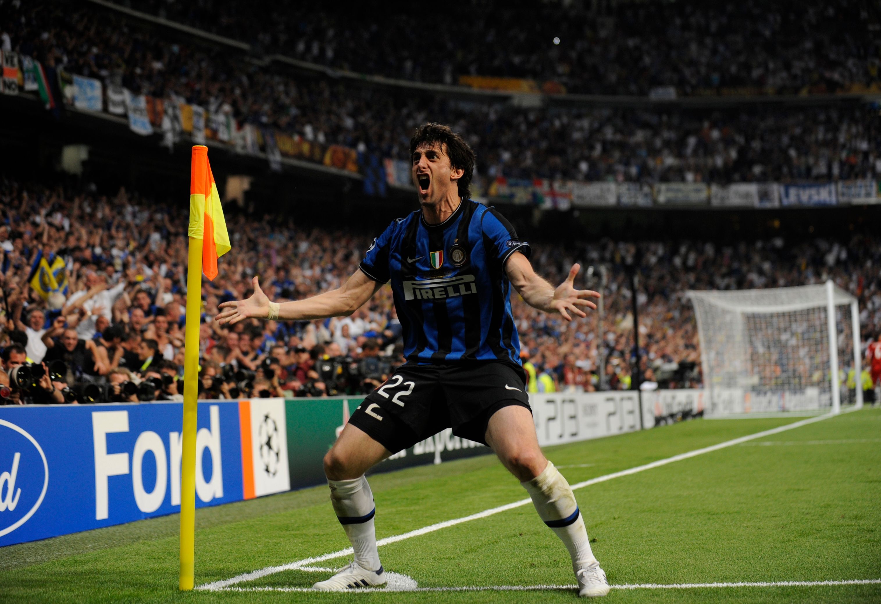 DIEGO MILITO INTER Vs BAYERN  2252010