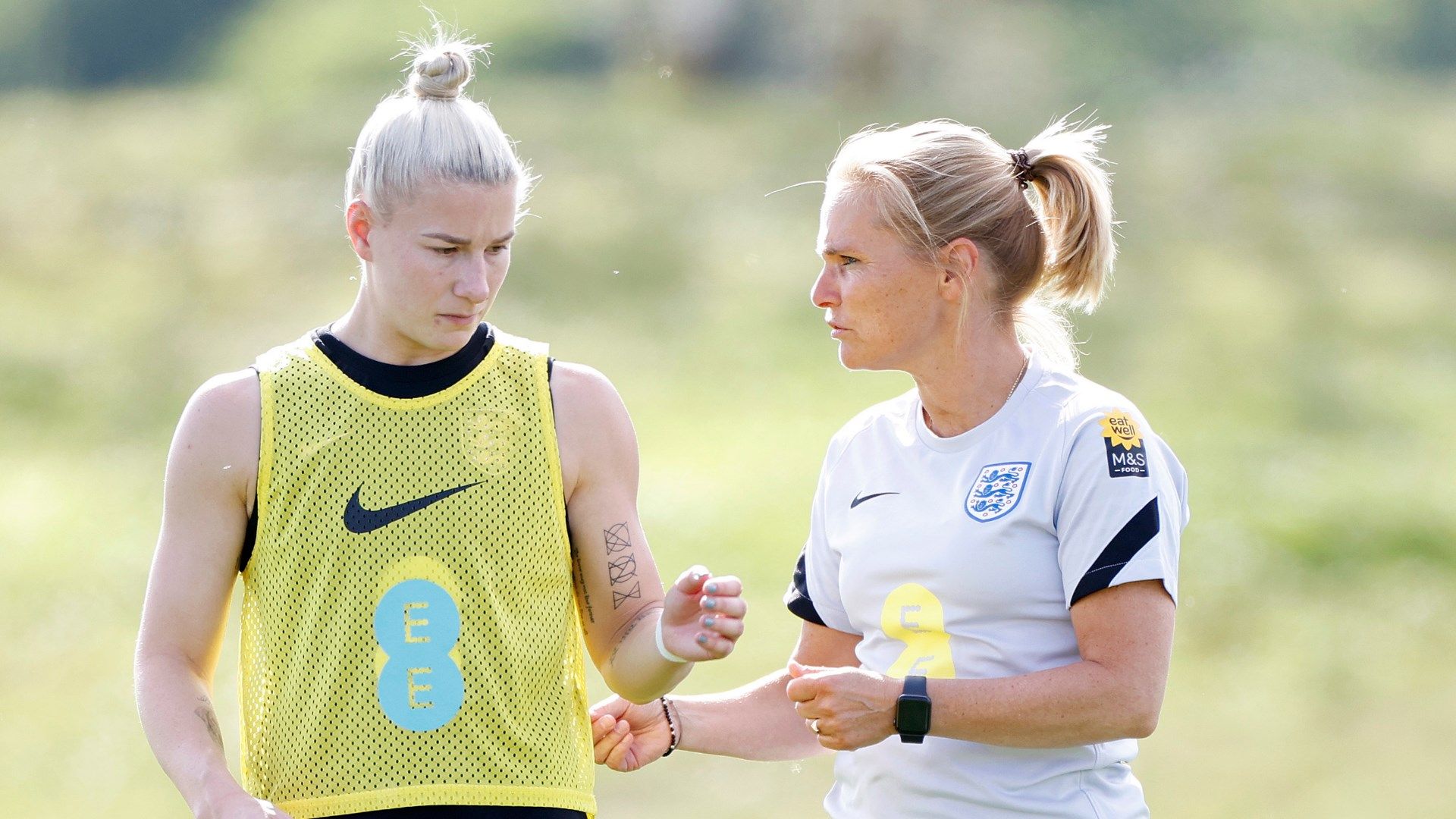 Bethany England Sarina Wiegman 2022