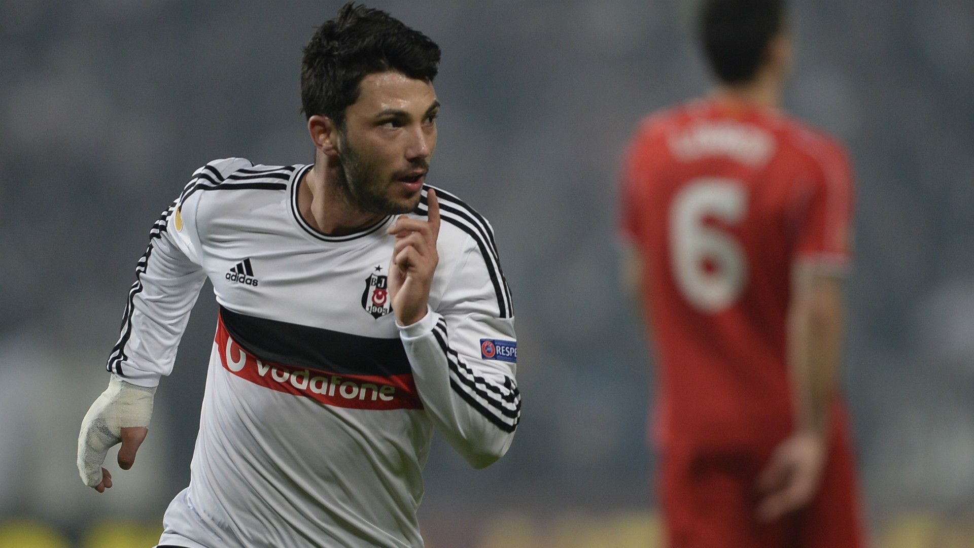 Tolgay Arslan Besiktas Europa League