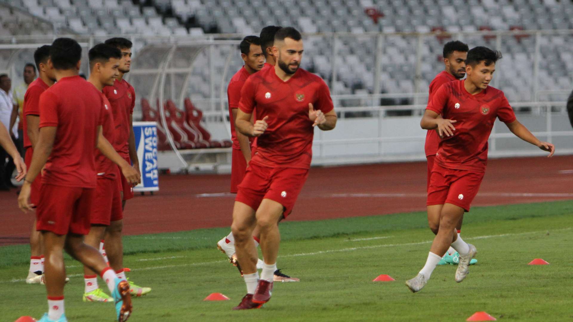 Jordi Amat - Latihan Timnas Indonesia AFF Cup 2022
