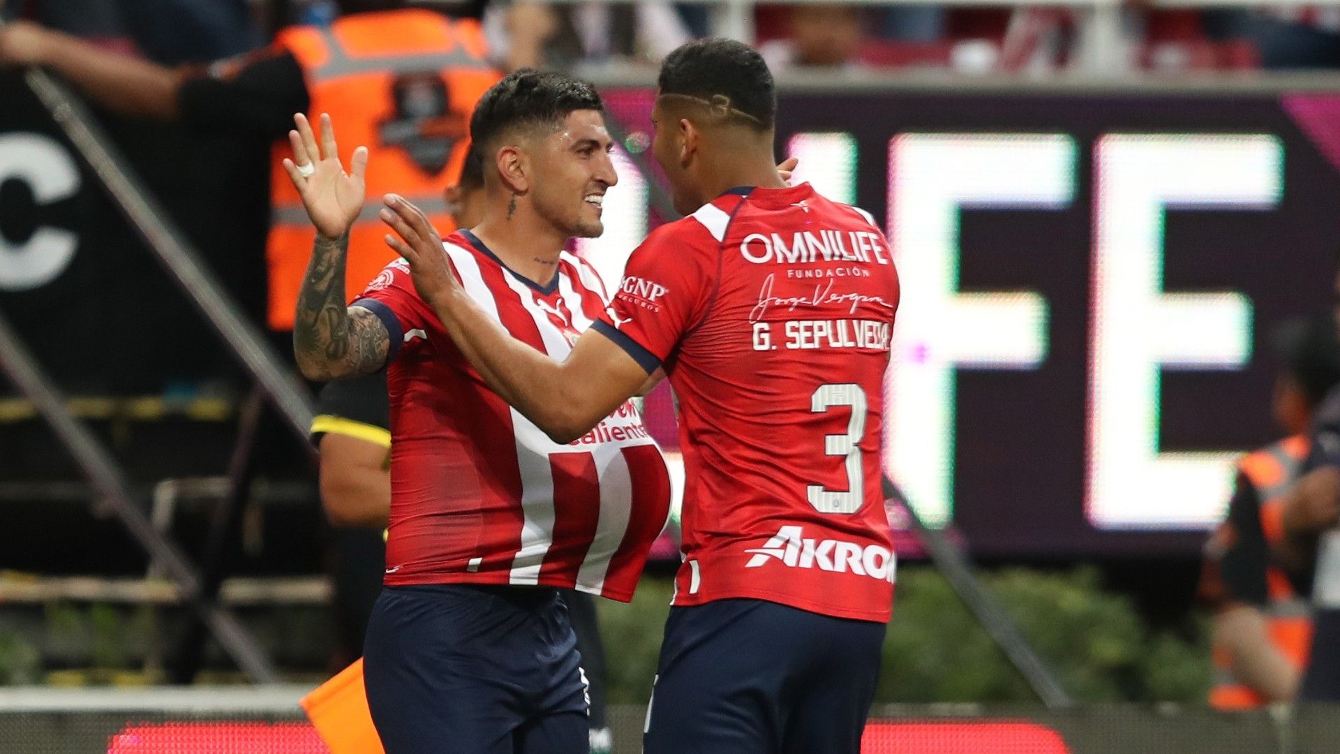 Víctor Guzmán Chivas Clausura 2023