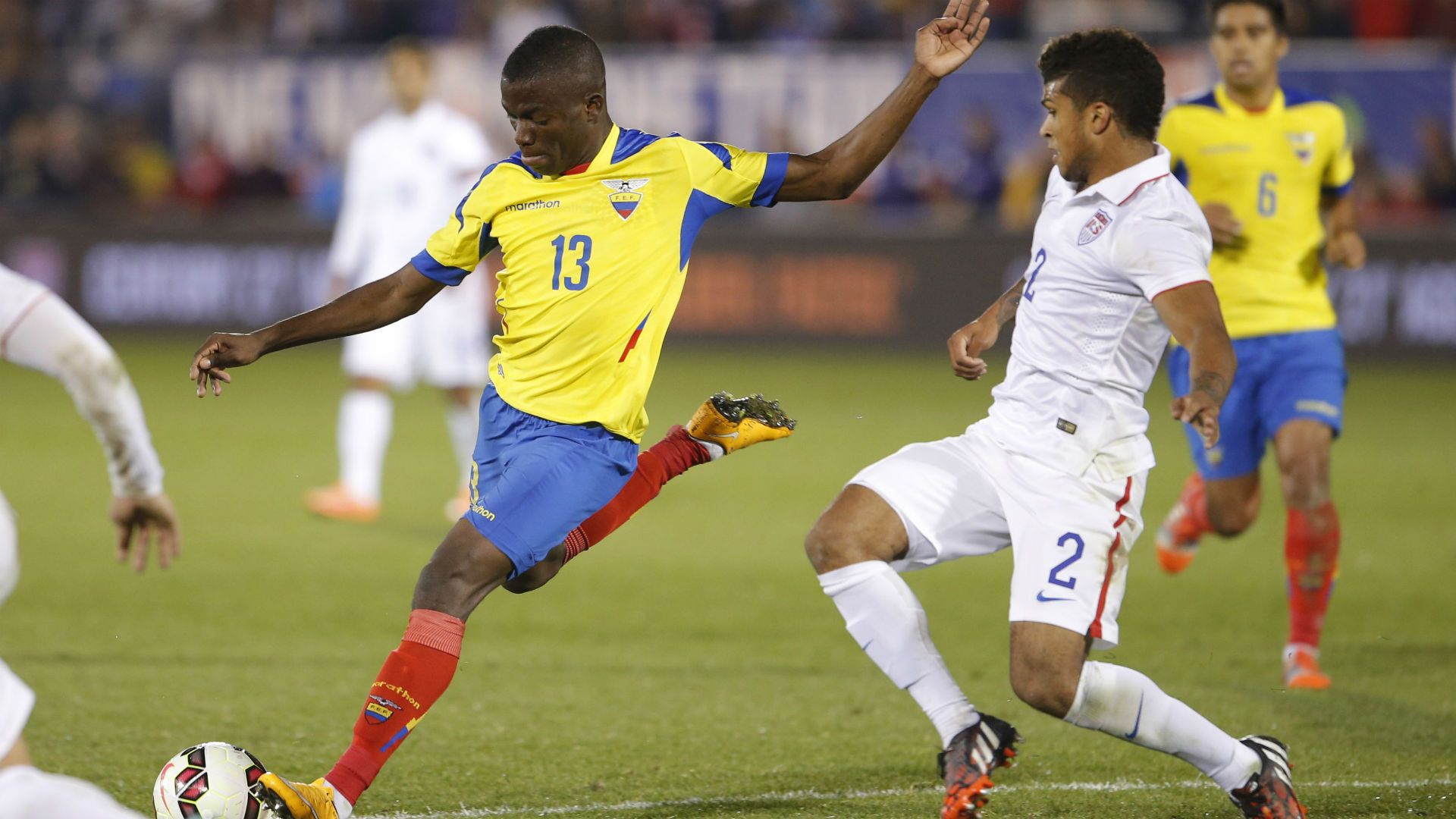 DeAndre Yedlin Enner Valencia USA United States Ecuador 10102014