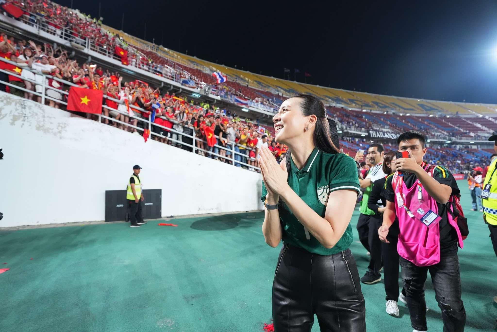 นวลพรรณ ล่ำซำ