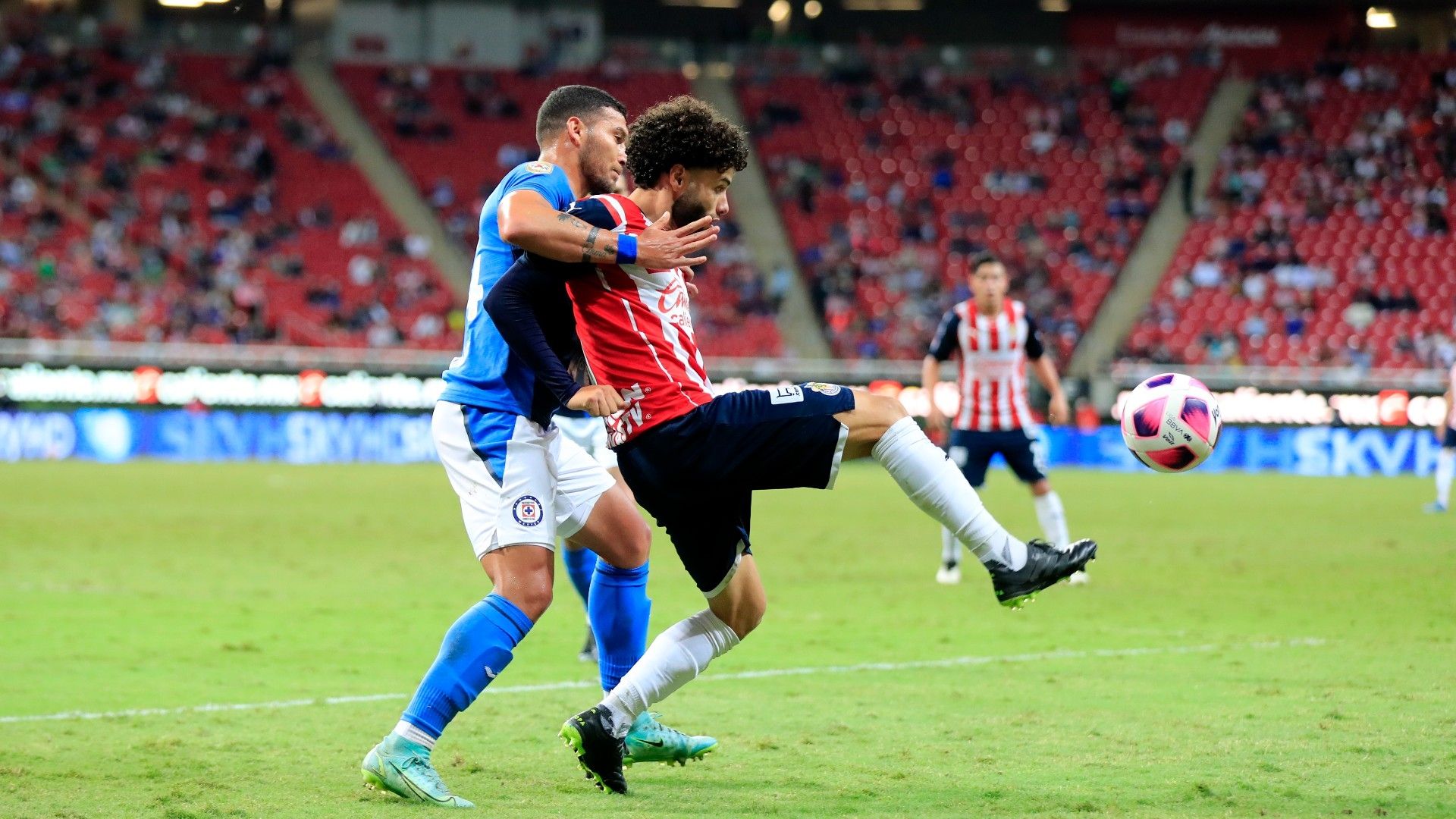 César Huerta Juan Escobar Chivas Cruz Azul Apertura 2021