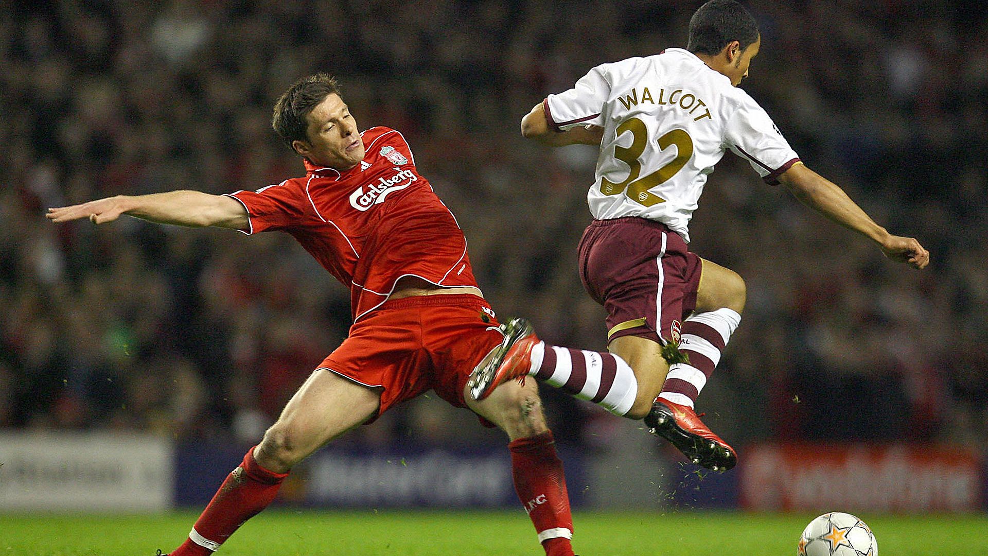 Liverpool Alonso Arsenal Walcott 04082008