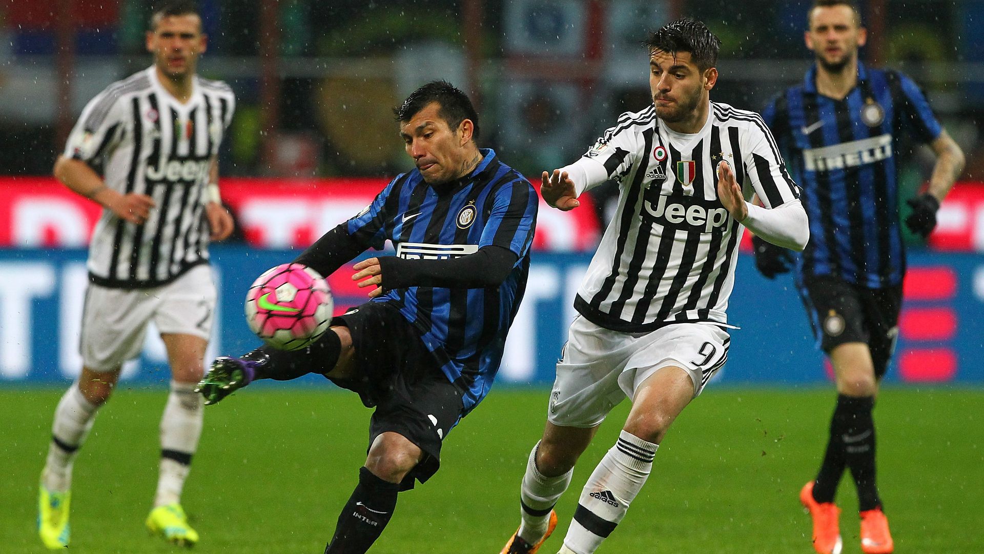 Gary Medel Alvaro Morata Inter Juventus Coppa Italia 02032016