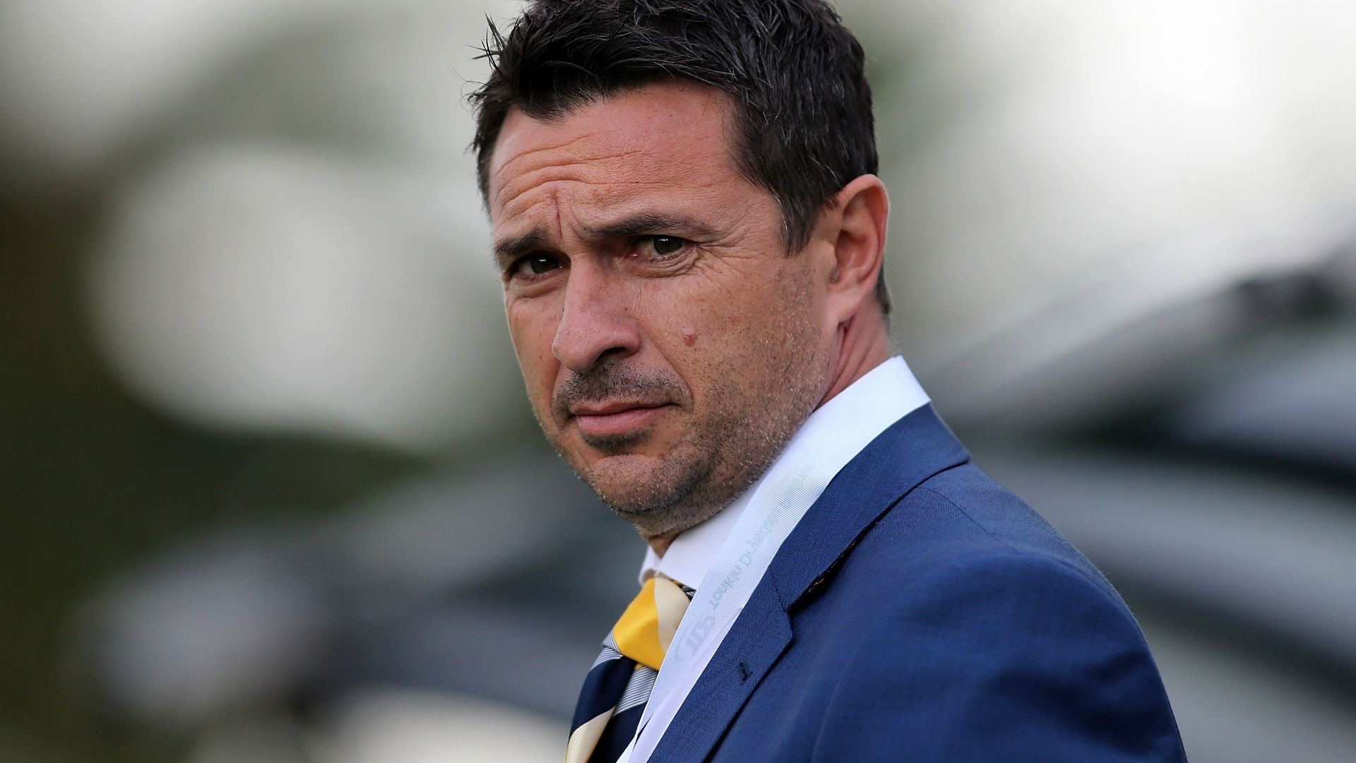 Paul Okon Central Coast Mariners v Brisbane Roar A-League 22102016