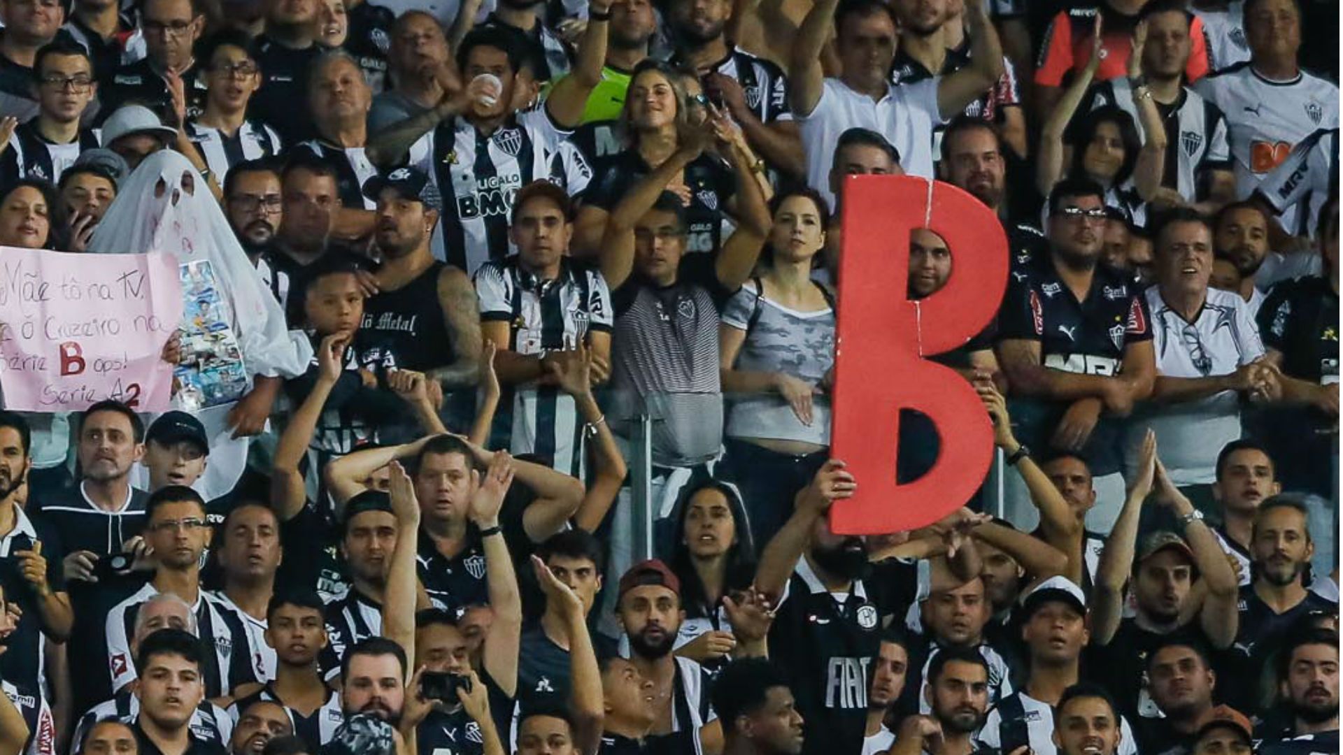 Torcida letra B Cruzeiro Mineiro 07 03 2020