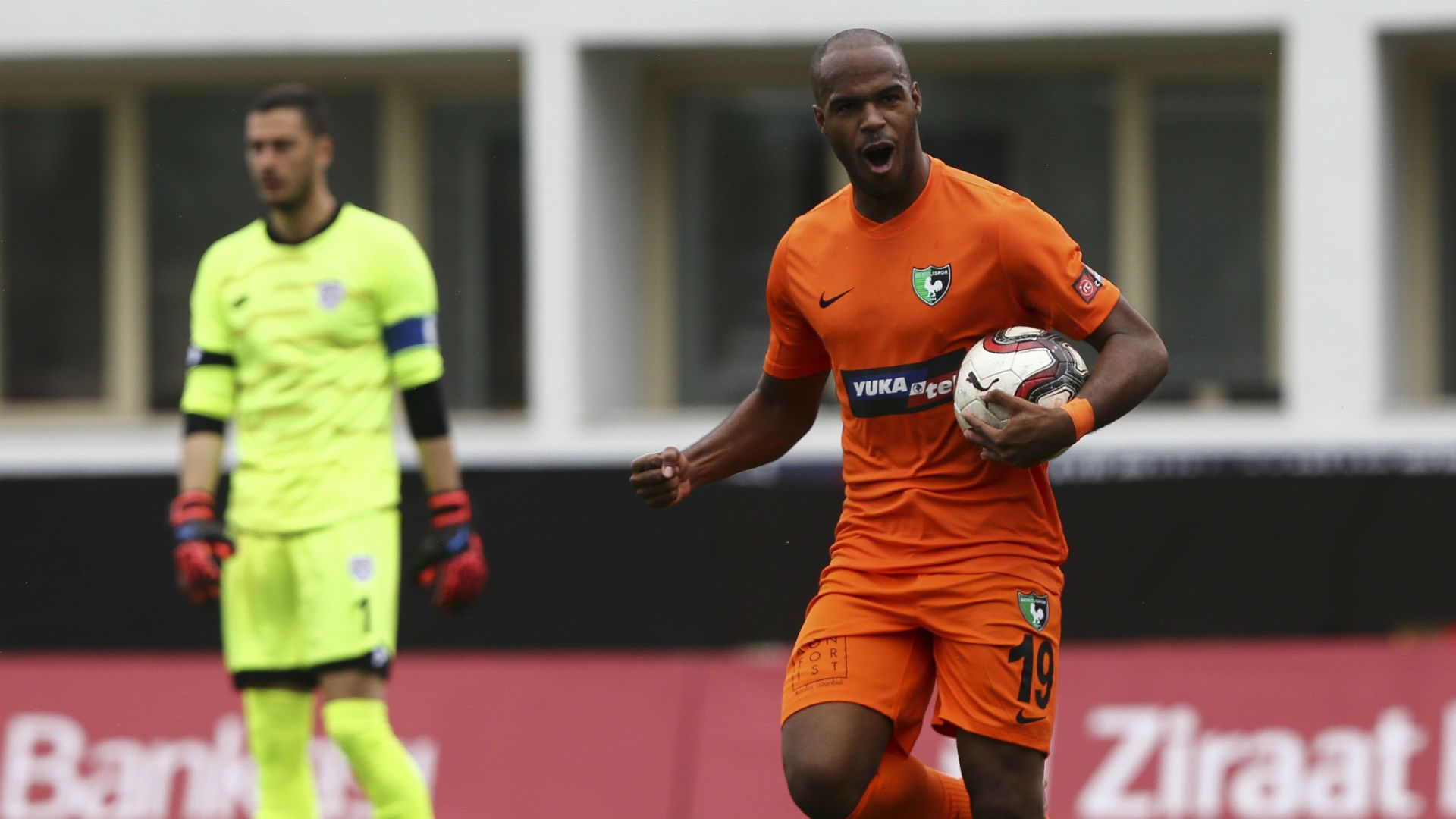 Oscar Estupinan Hacettepe v Denizlispor 09252019