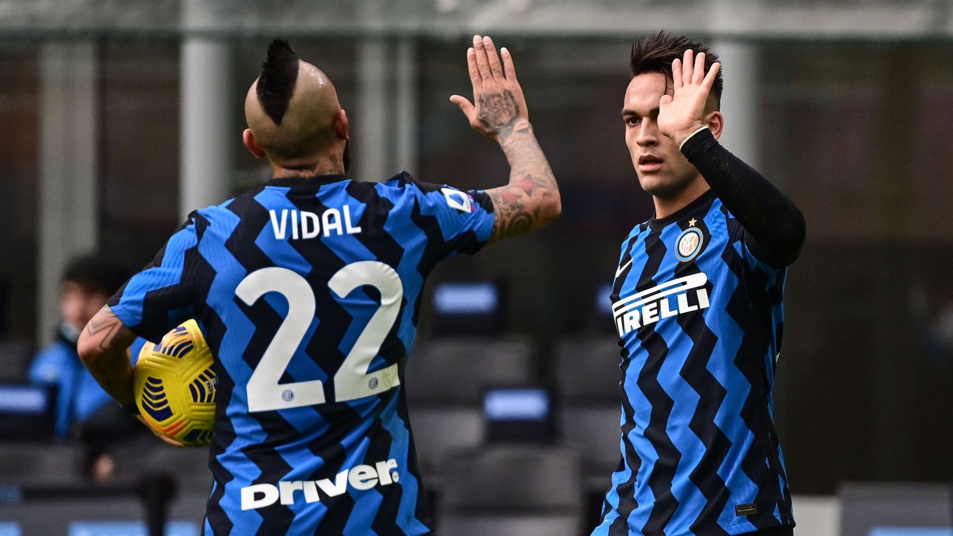 Arturo Vidal, Lautaro Martínez Inter Crotone