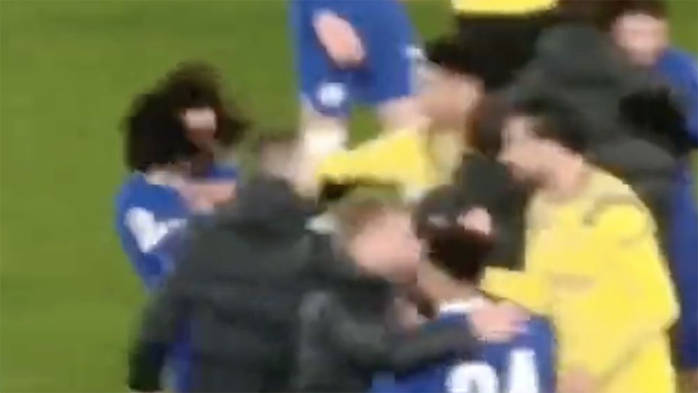 Bellingham Cucurella close