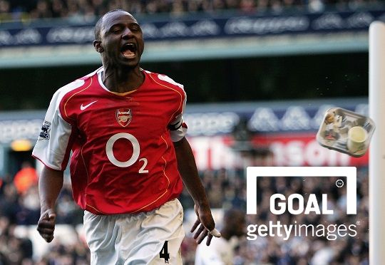 Arsenal. Kết quả Arsenal. Patrick Vieira. Vieira cảm thông cho Xhaka. Tin Arsenal. Granit Xhaka. Granit Xhaka ném băng đội trưởng, cởi áo phản ứng CĐV. Arsenal thua Leicester. Chuyển nhượng Arsenal. Xhaka và CĐV Arsenal. Xhaka bị tước băng đội trưởng. Aubameyang làm đội trưởng Arsenal. Trực tiếp bóng đá hôm nay. Xem bong da. Bong da.