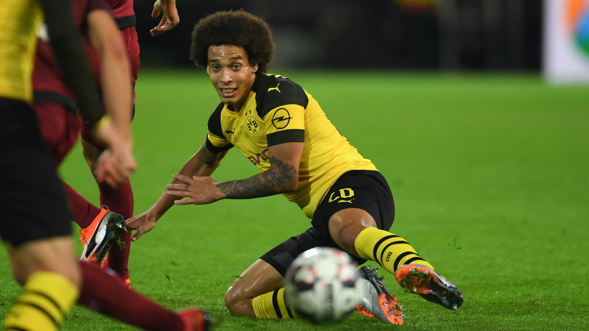 AXEL WITSEL BORUSSIA DORTMUND