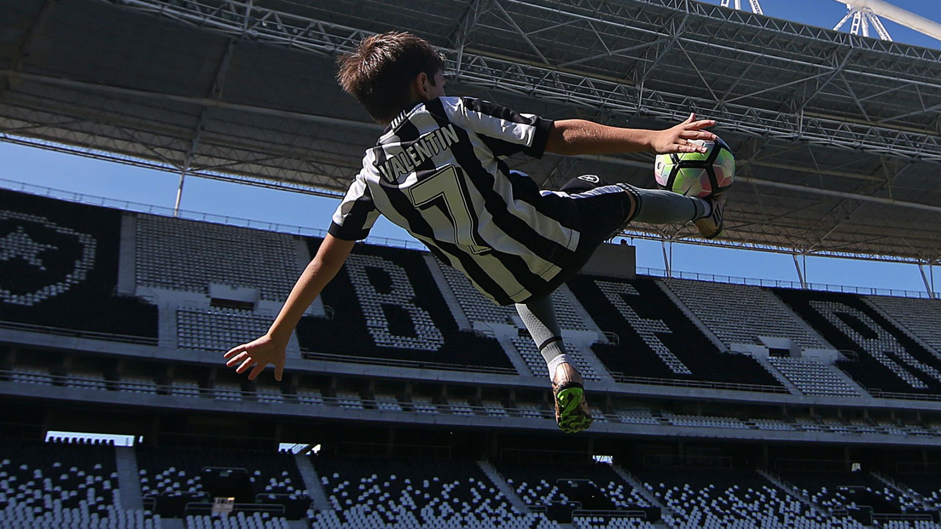 Valentin filho Montillo Botafogo 01 05 2017