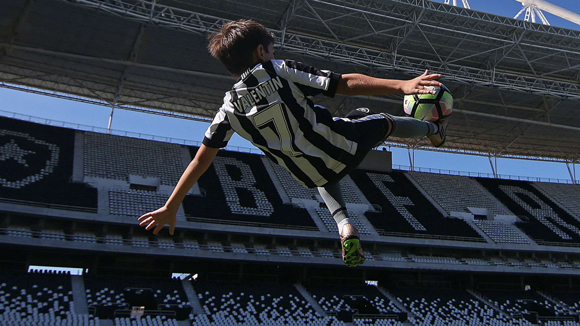 Valentin filho Montillo Botafogo 01 05 2017