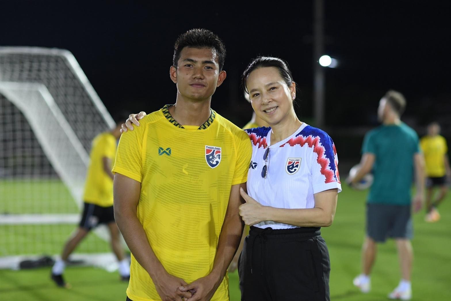 นวลพรรณ ล่ำซำ