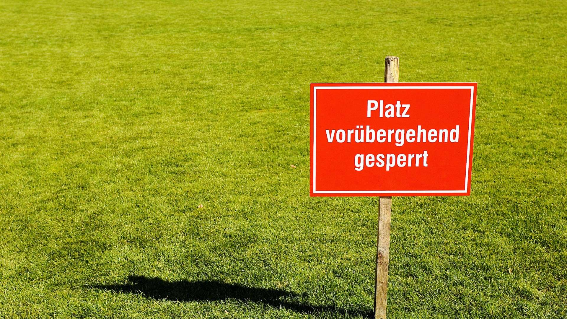 PLATZ GESPERRT SCHILD
