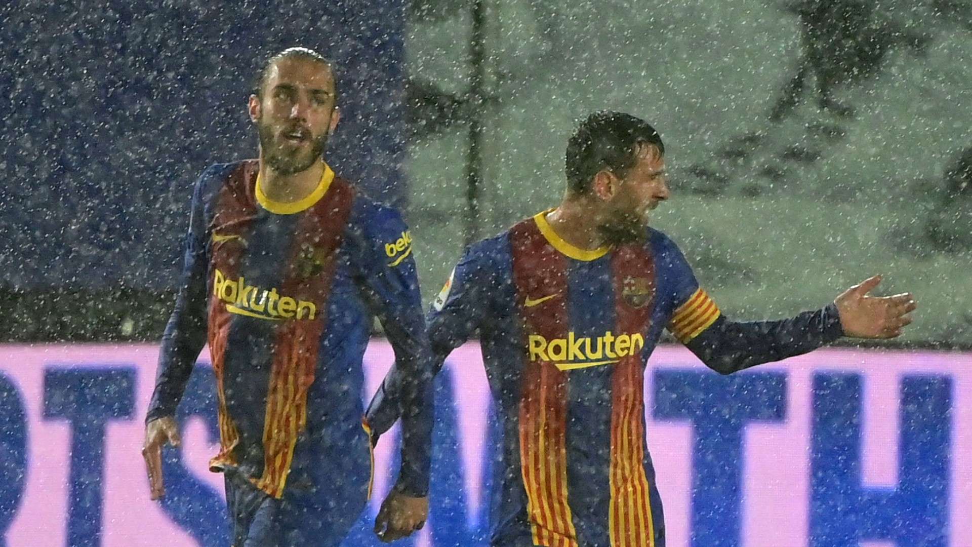 Messi rain Barcelona Real Madrid clasico