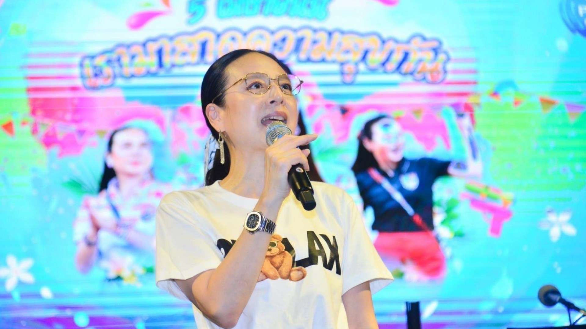 นวลพรรณ ล่ำซำ