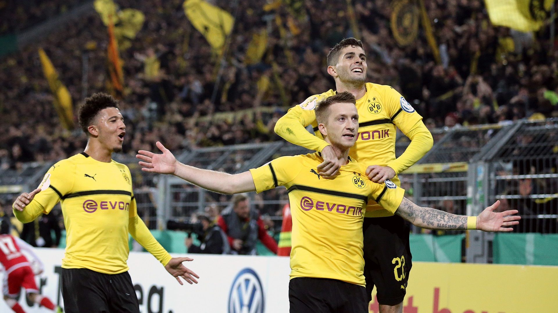 Marco Reus Christian Pulisic Jadon Sancho Borussia Dortmund 31102018