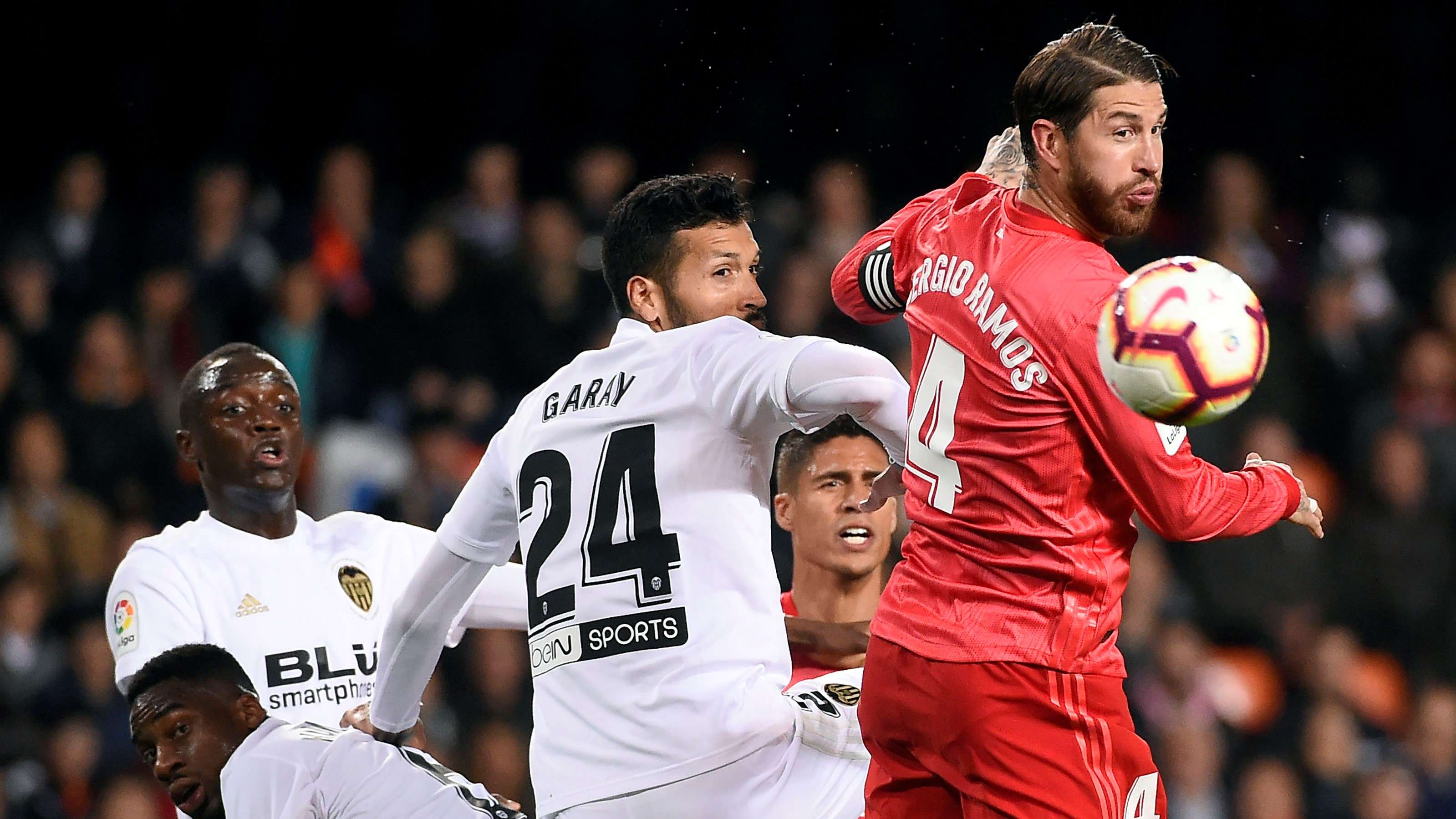 Sergio Ramos Ezequiel Garay Valencia Real Madrid LaLiga 03042019