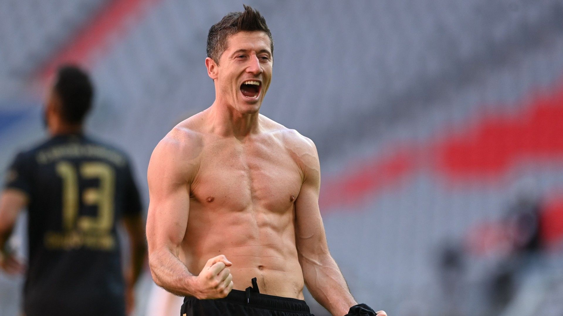 Robert Lewandowski Bayern Munich Augsburg 2020-21