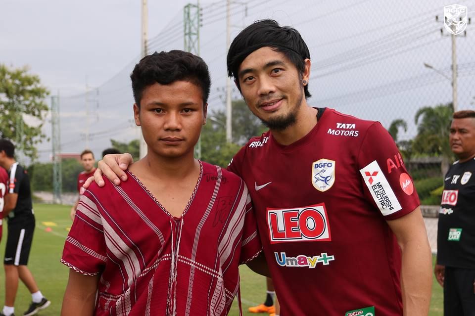 เยาวชนเก่อญอโพ