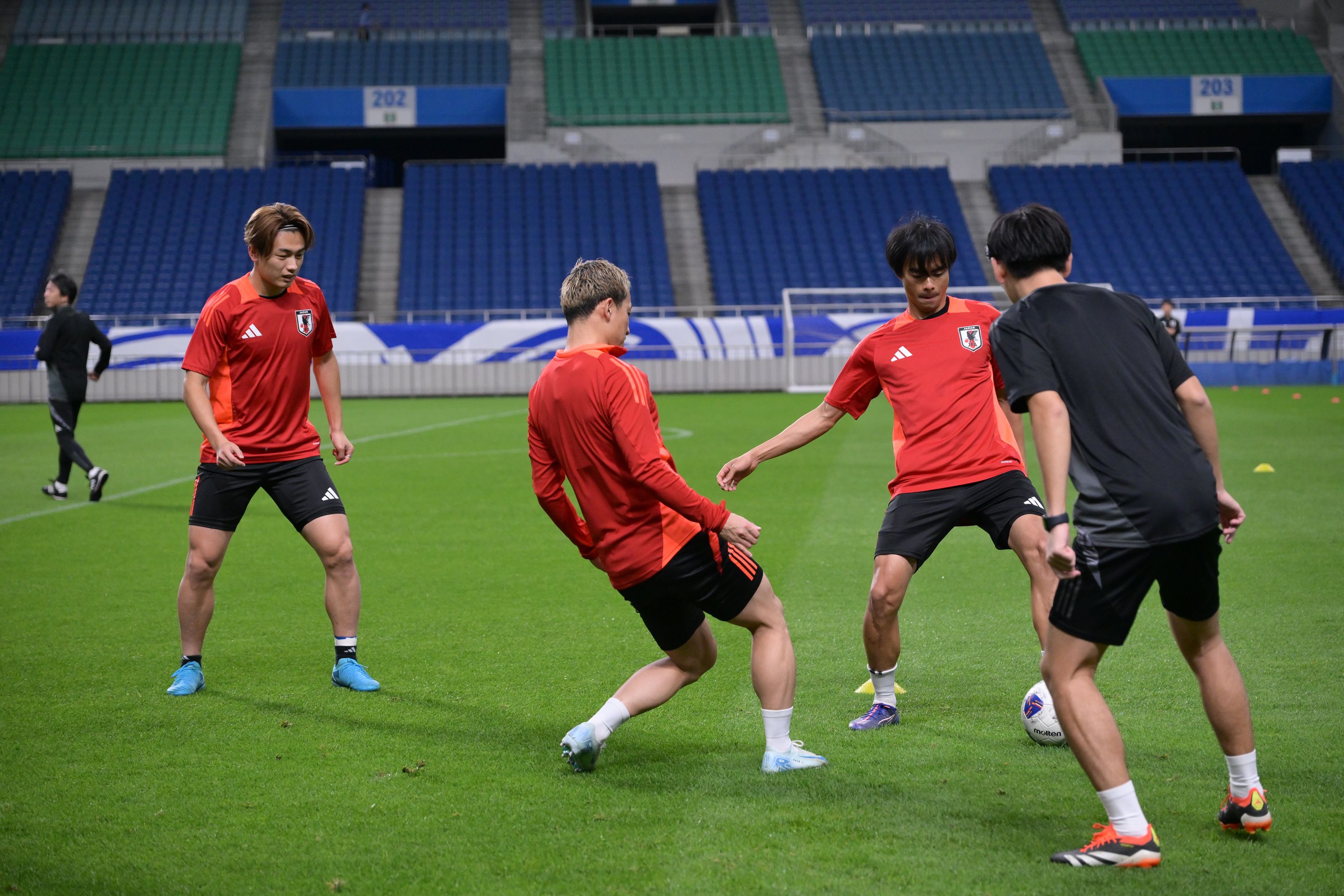 20241013-japan-training-ueda-mitoma