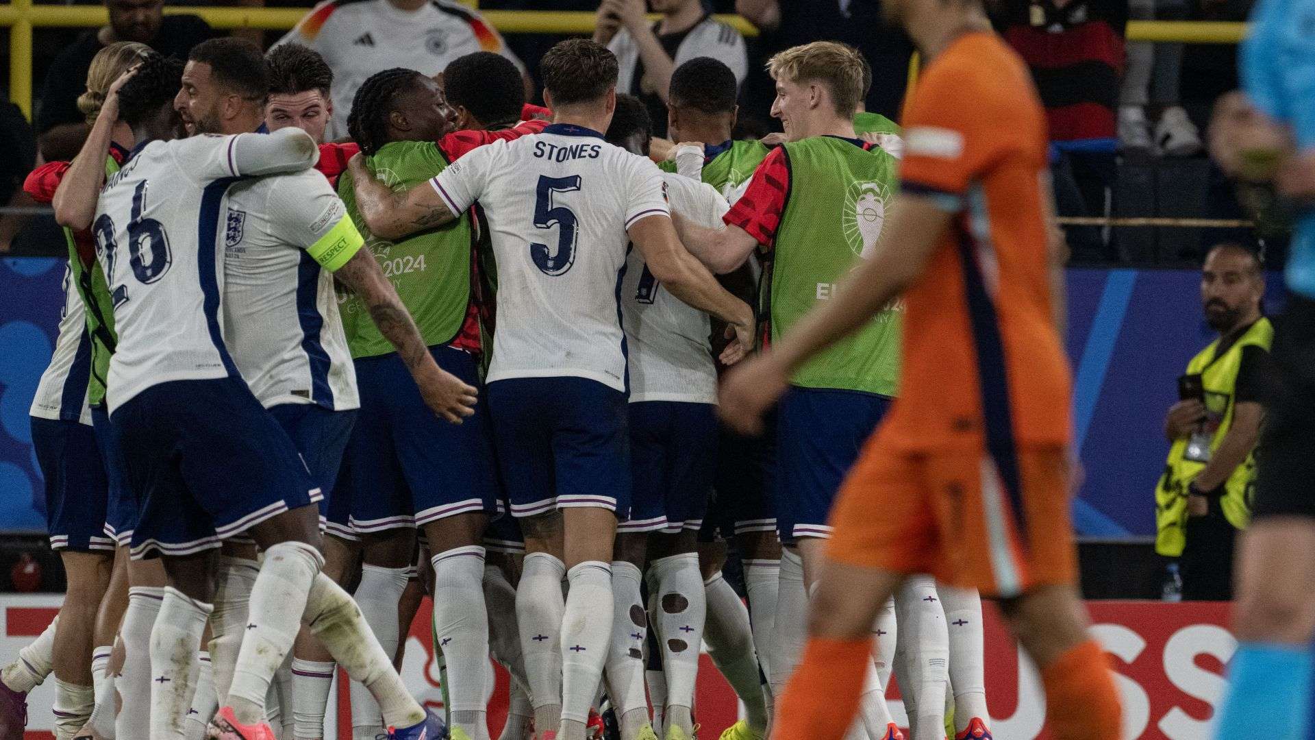England players celebrating Netherlands England Euro 2024