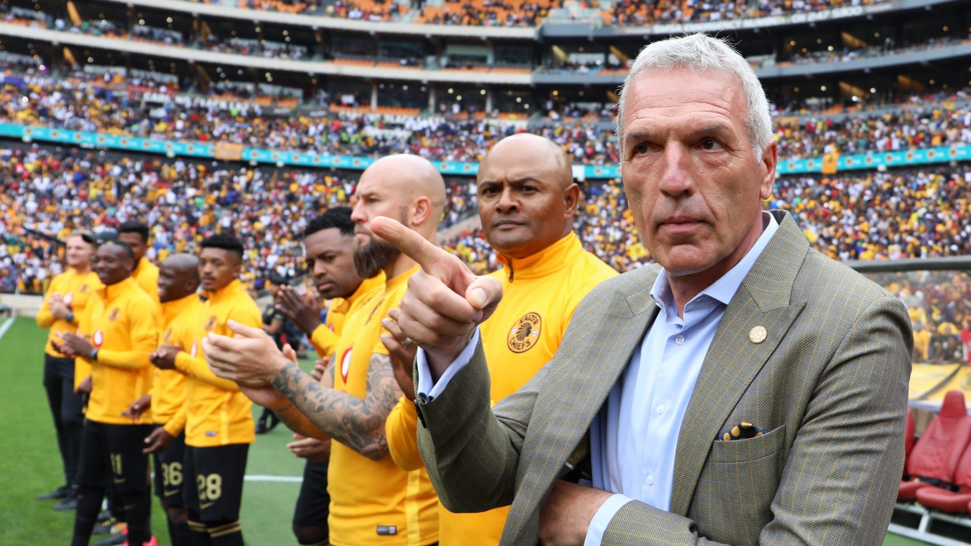 Ernst Middendorp and Kaizer Chiefs team, May 2020