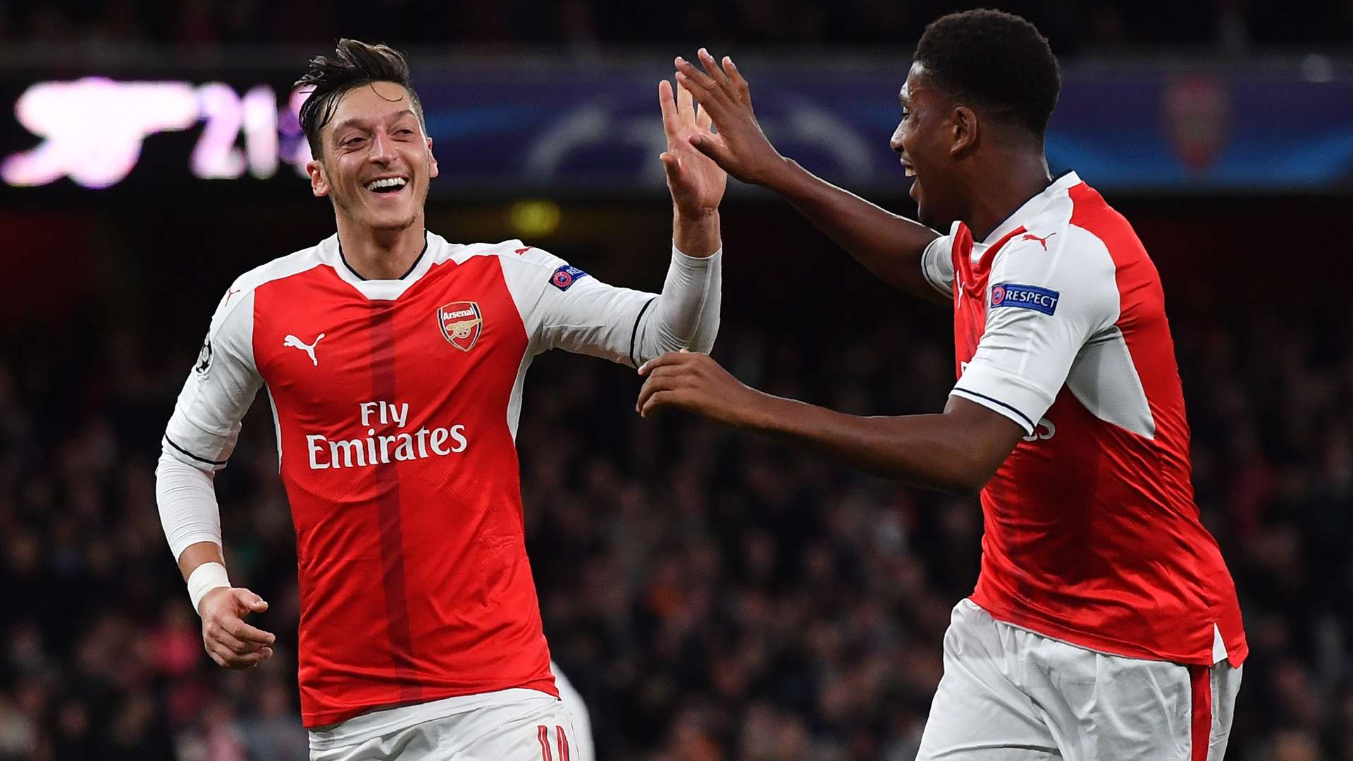 Mesut Özil Alex Iwobi Arsenal Champions League 19102016