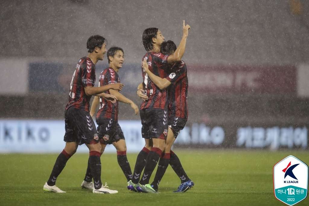 수원FC 김현