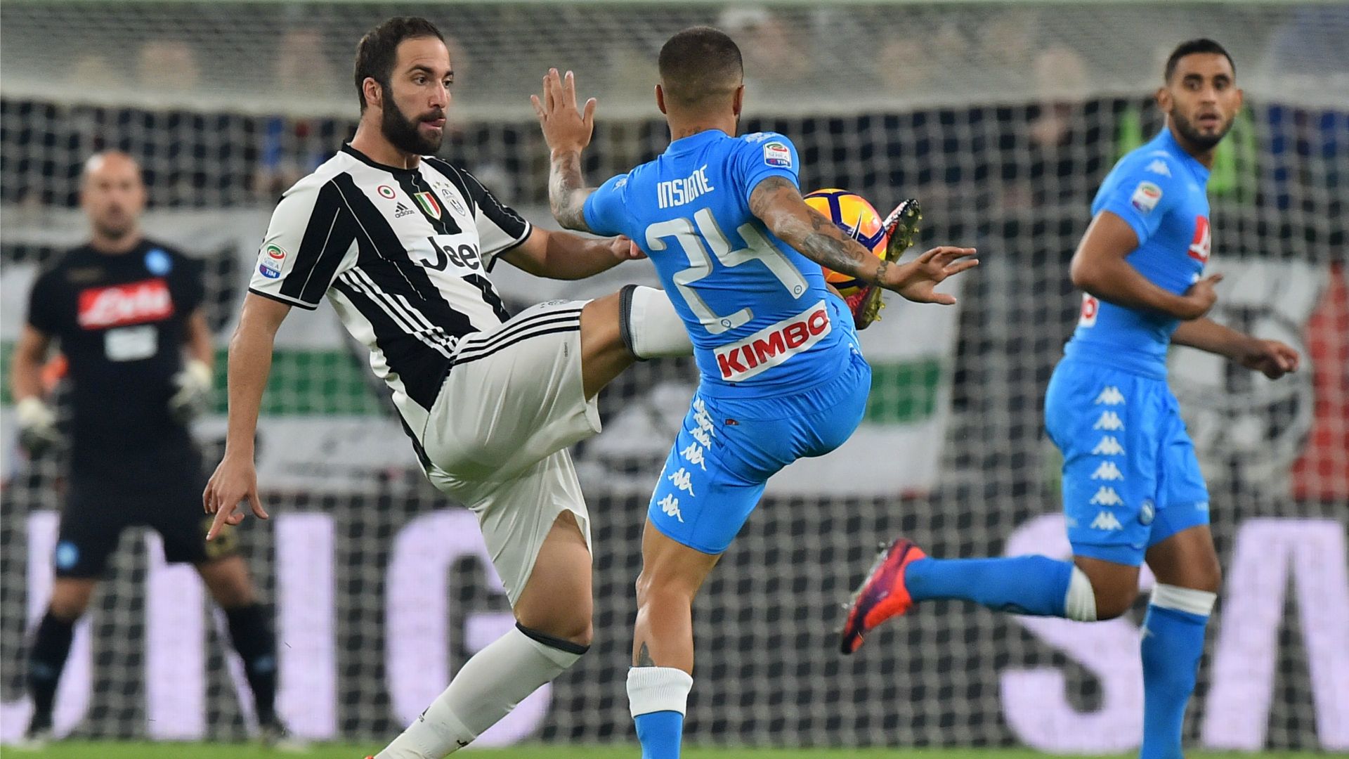 Gonzalo Higuain Lorenzo Insigne Juventus Napoli