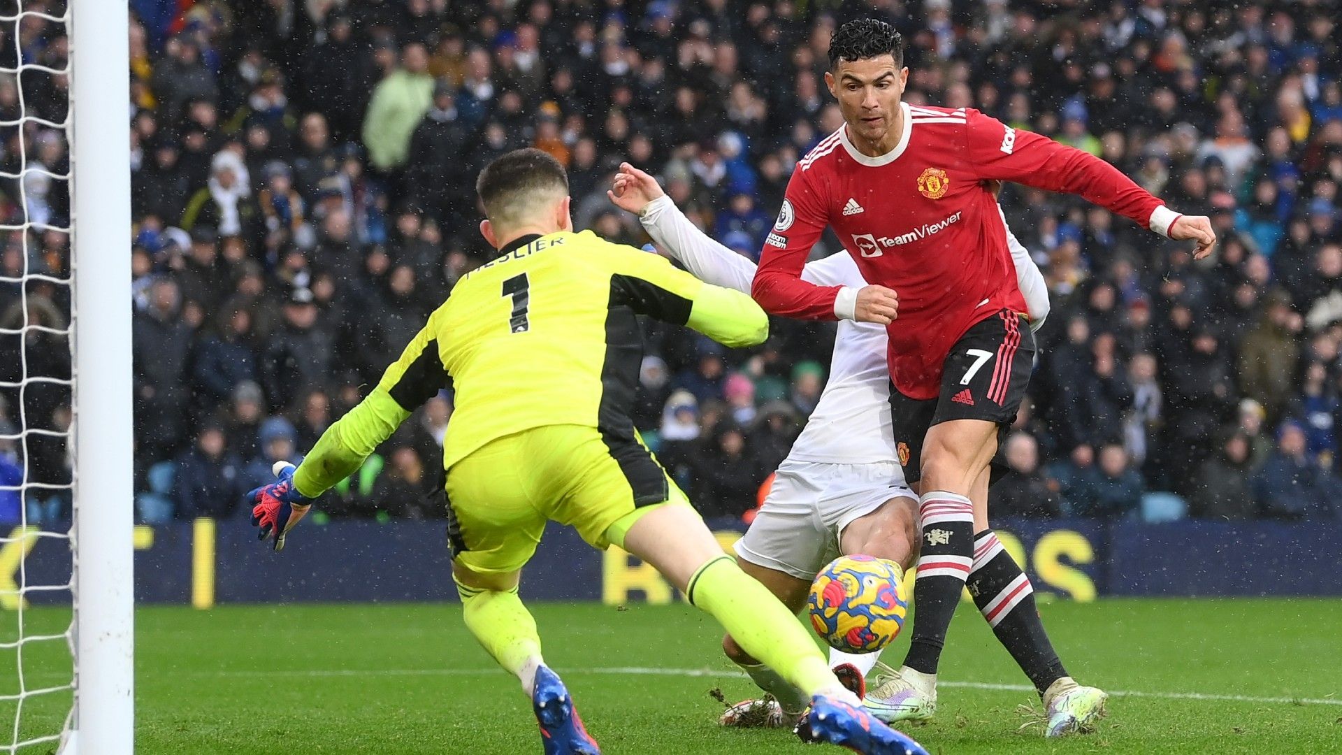 Cristiano Ronaldo Manchester United Leeds 2021-22