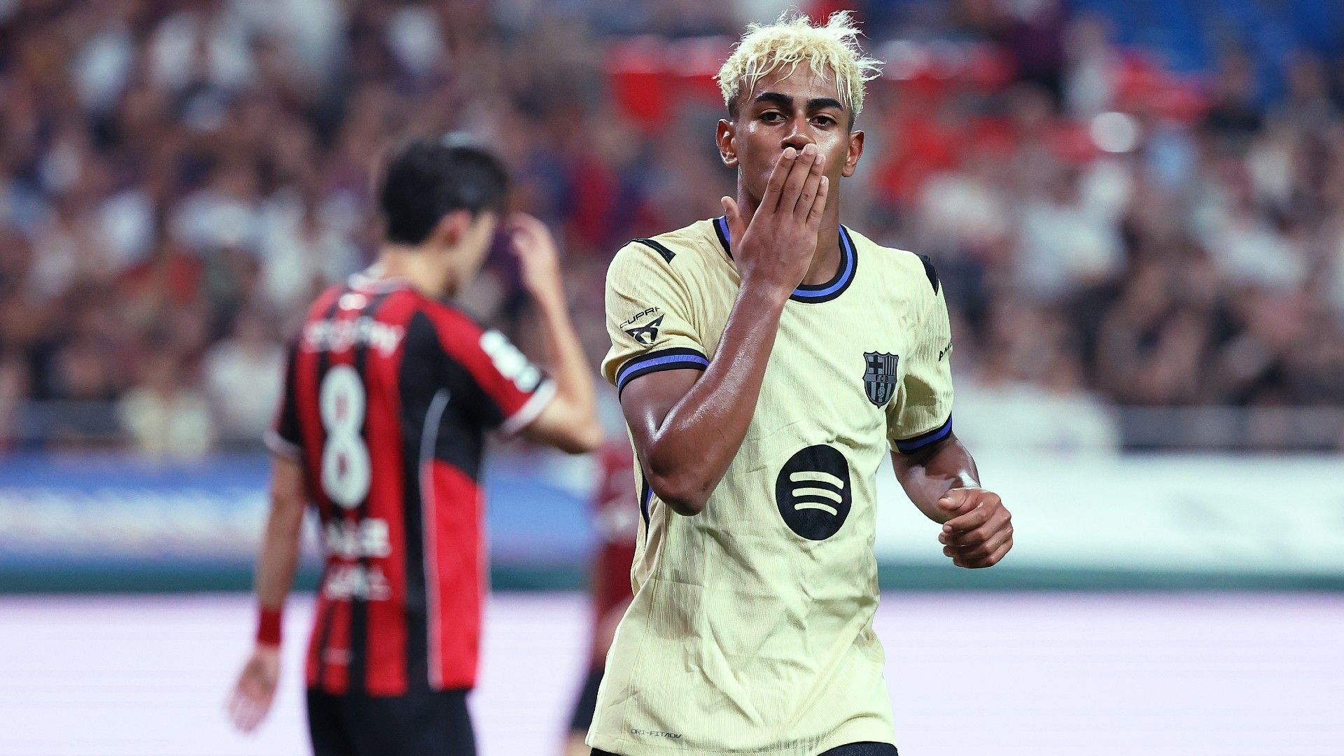 Lamine Yamal of FC Barcelona celebrates after score