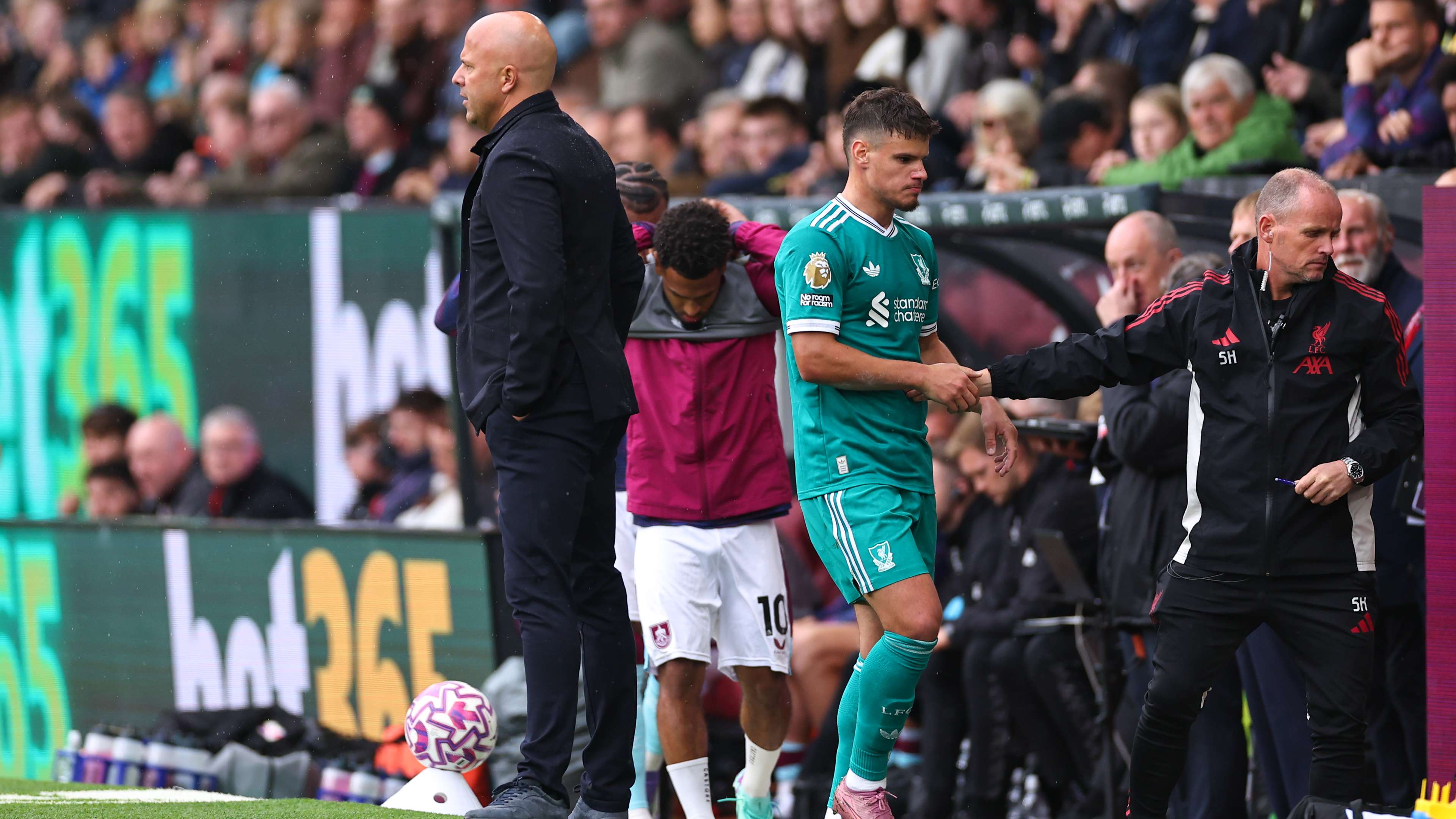 Arne Slot Milos Kerkez Liverpool 2025-26