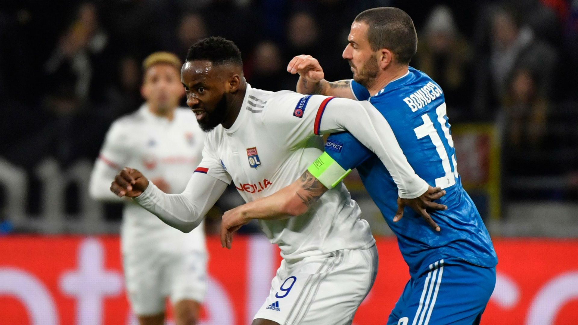 Moussa Dembele Leonardo Bonucci Lyon Juventus Champions League 26022020