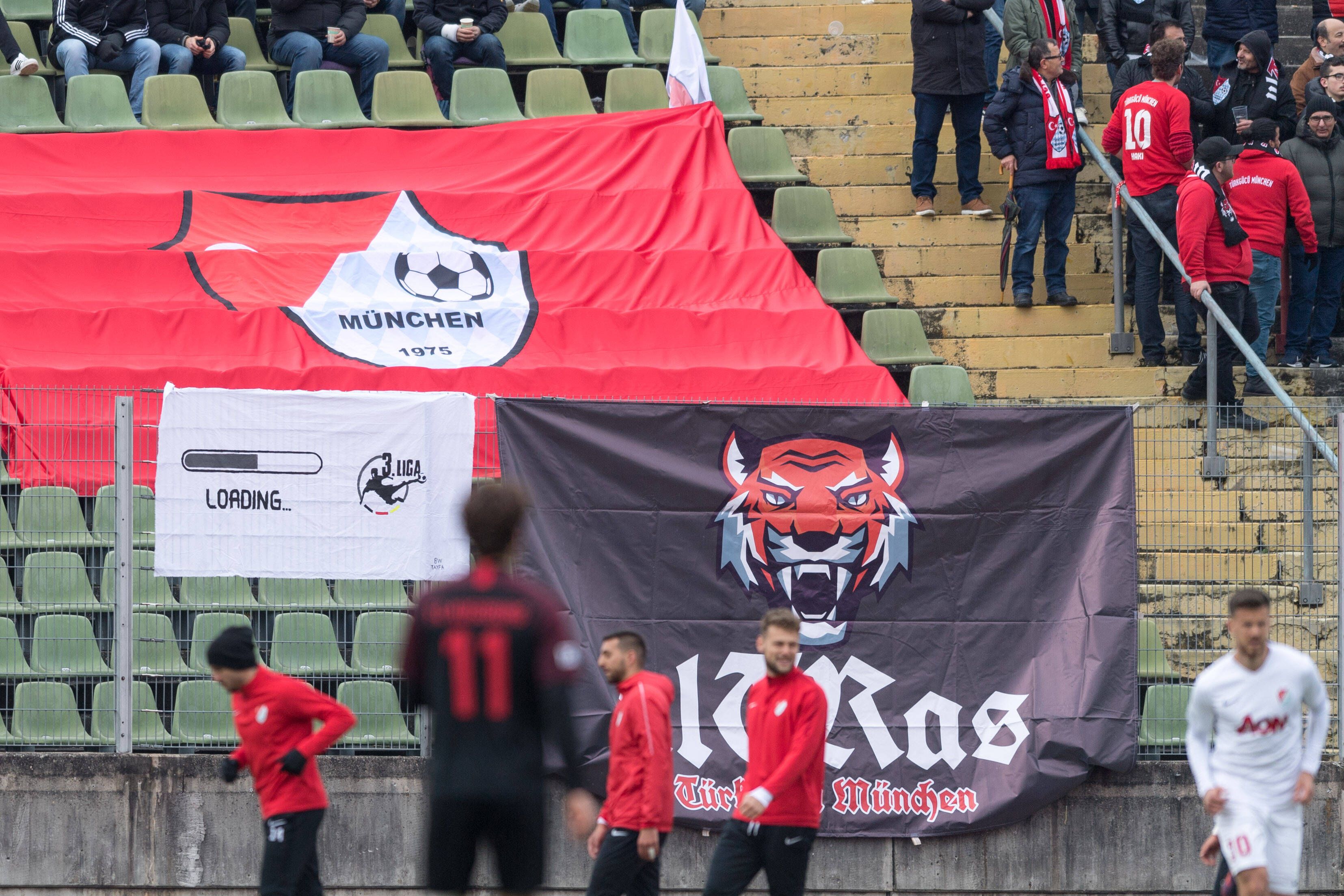 GER ONLY Türkgücü München Fans Stadion