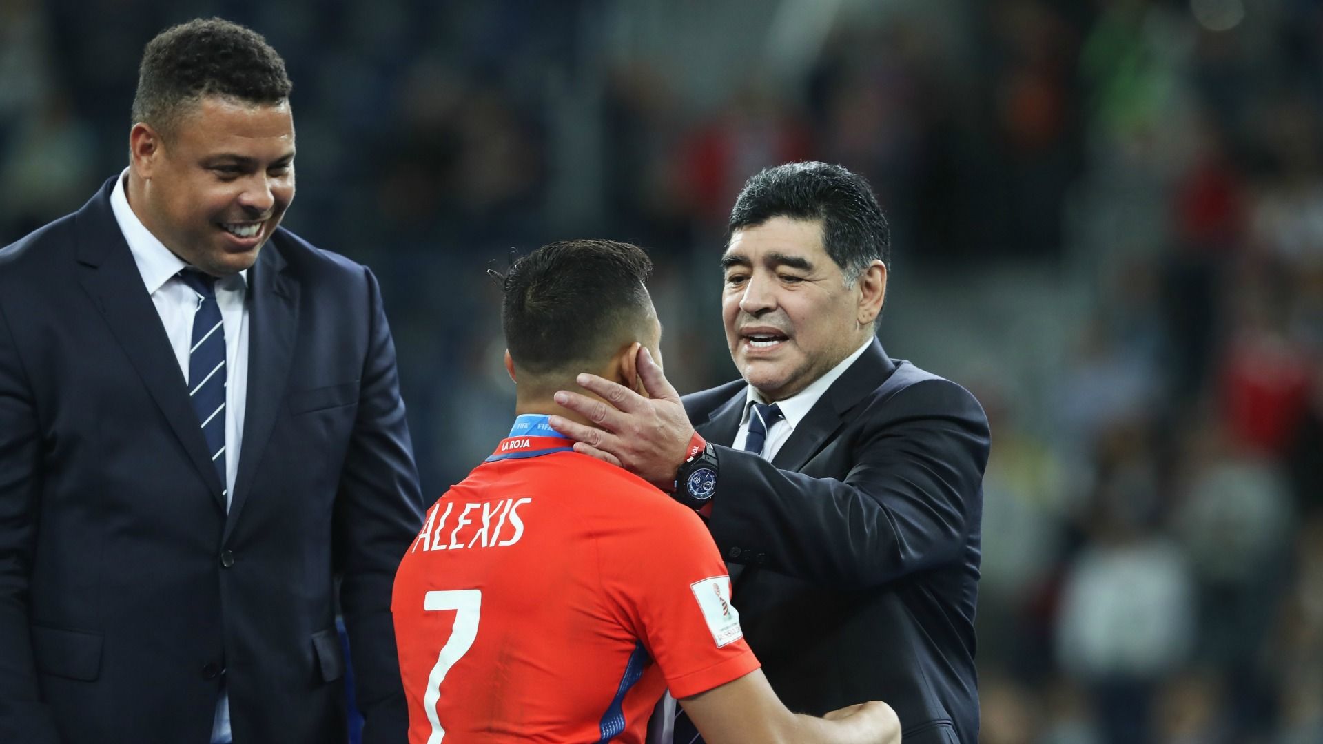 Diego Maradona - Alexis Sánchez