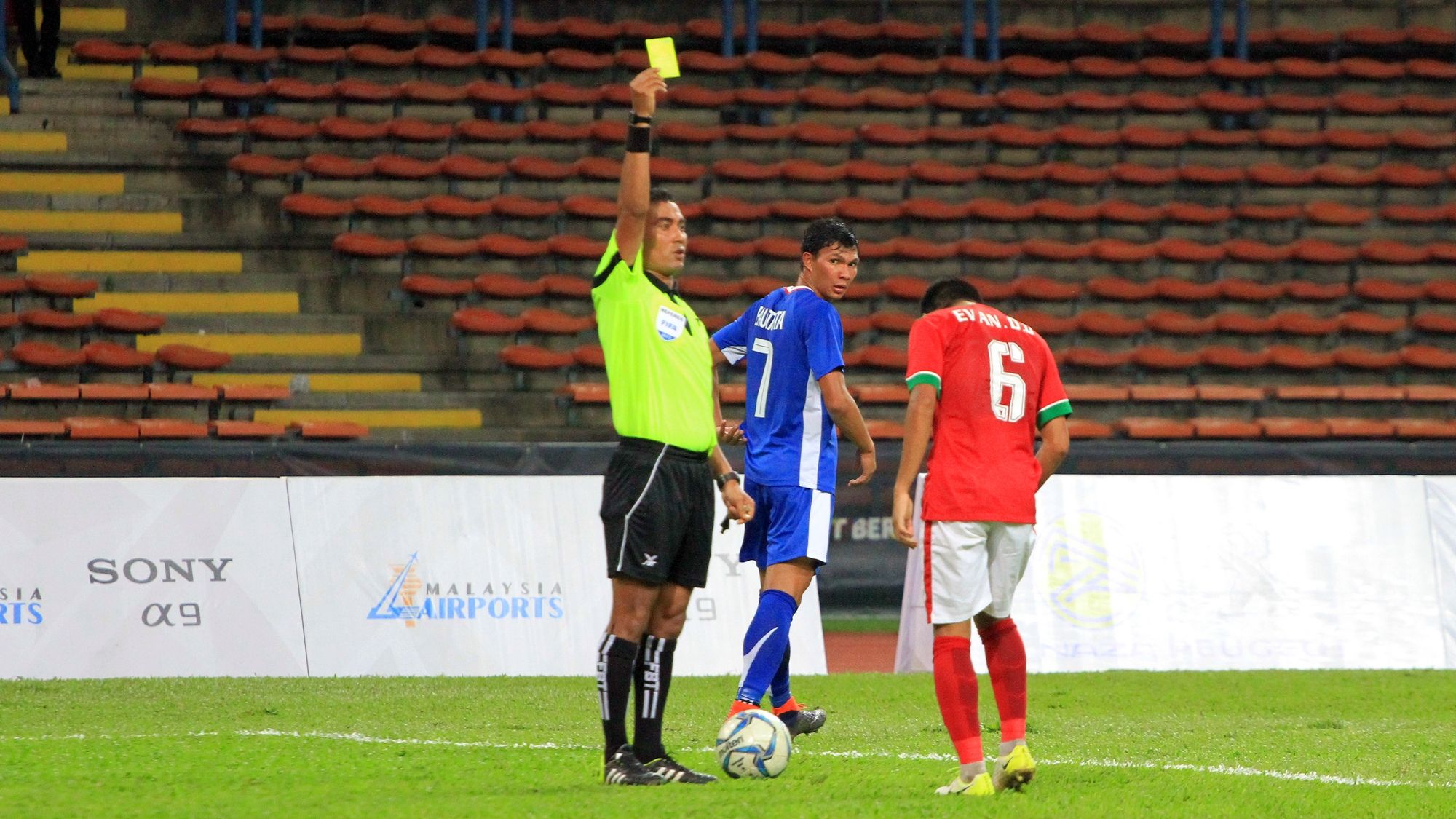 Kartu kuning - Evan Dimas - Indonesia